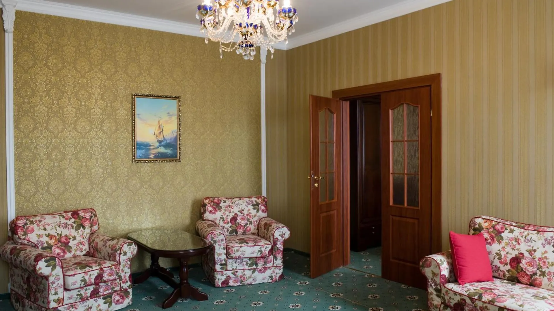 Отель Марс Malekhuv